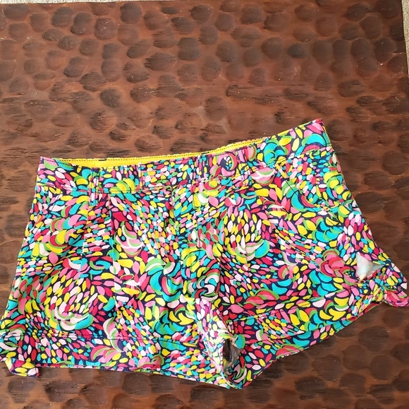 Lilly Pulitzer Shorts - Picture 2 of 4
